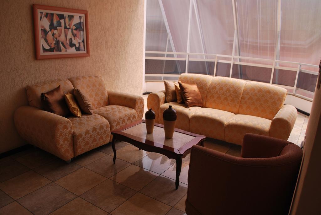 Hotel Antares Capinzal  Экстерьер фото